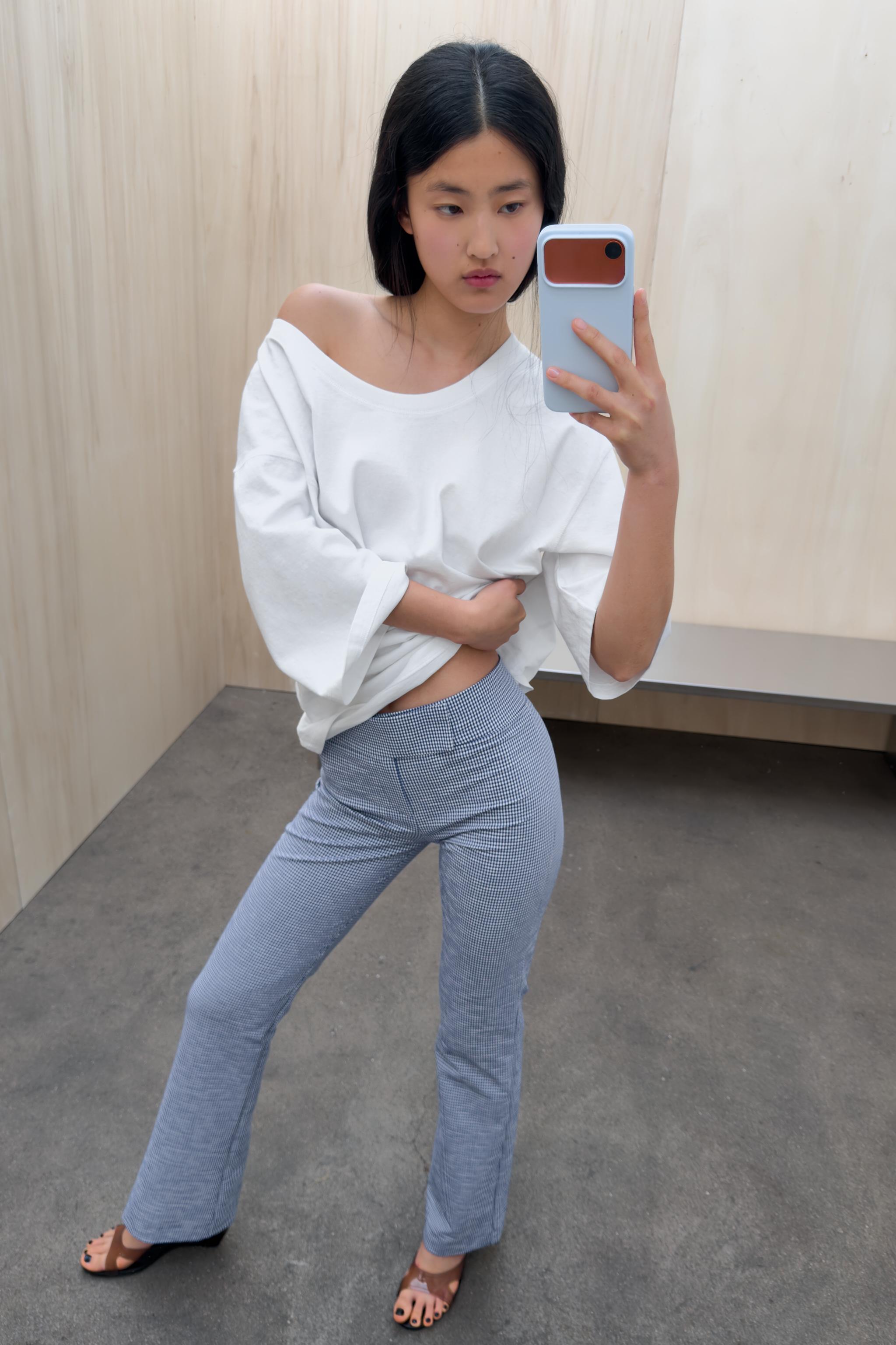 PANTALON ÉVASÉ À CARREAUX VICHY
